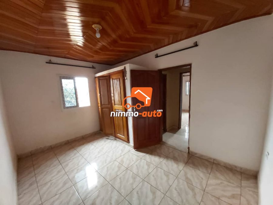 Appartement Très Beau, Chic et Propre à louer à Biyem-Assi