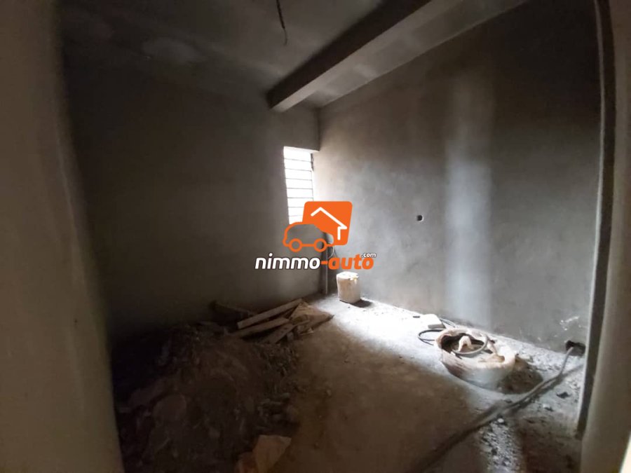 Appartement et Studio Moderne à Biyem-Assi en Route