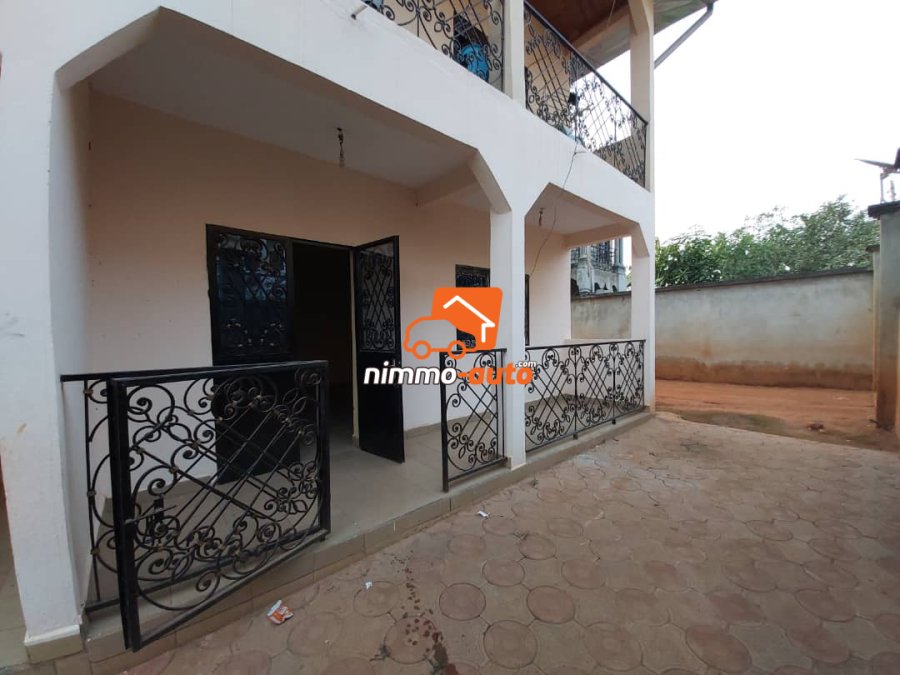 Appartement Bon Standing à Mbalgong-Simbock