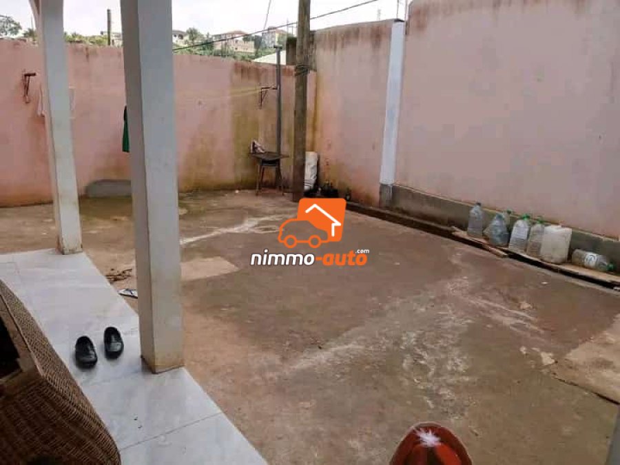Grande Villa Magnifique de 180m² à Messassi