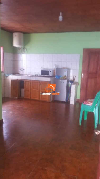 Jolie villa à louer à Ekoumdoum