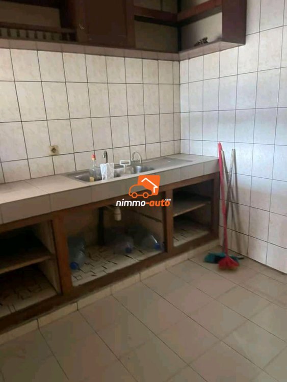 Magnifique villa à vendre à Kotto Mbangué