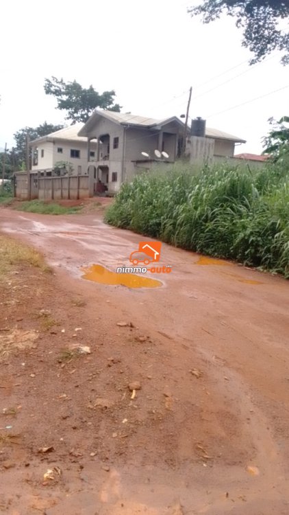 Terrain à vendre à Yaoundé Leboudi