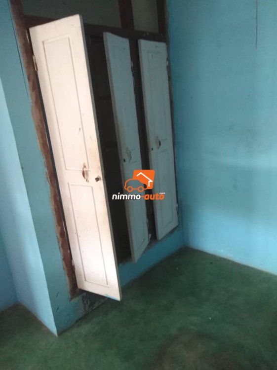 Studio moderne à louer à Biyemassi Superette