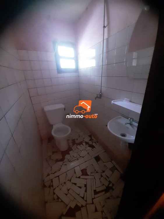 Grand studio moderne à louer à Jouvence