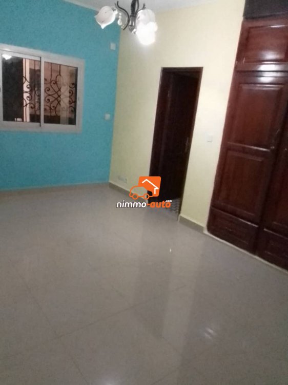 Vaste appartement moderne à louer à Damas