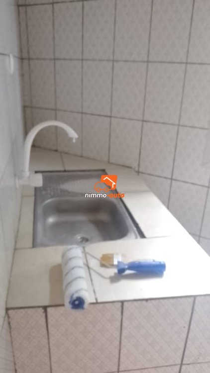 Studio extra moderne à louer à Simbock