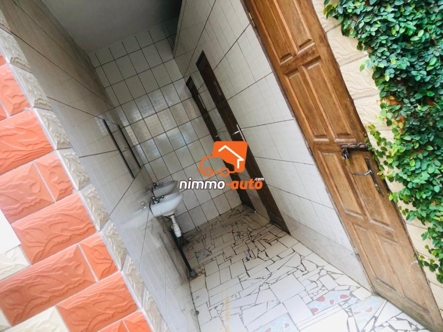 Salle de fête à 450 places à louer à Kotto