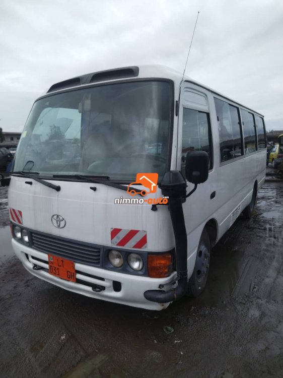 Coaster climatisé 35 places à louer à Douala