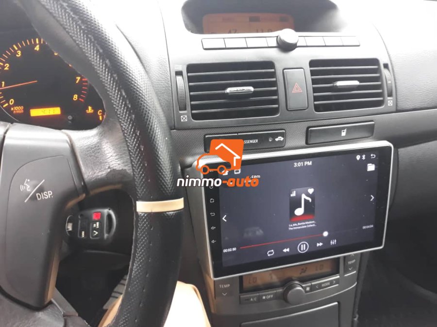 Pick up double cabine en très bon état à louer à Yaoundé