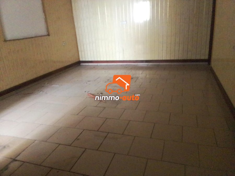 Appartement bien spacieux à louer à Akwa