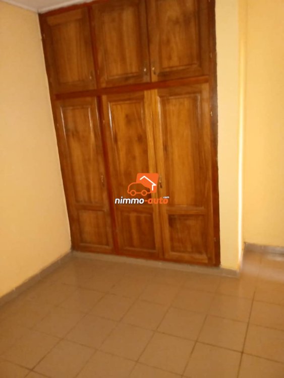 Appartement  moderne à louer à Odza Happy