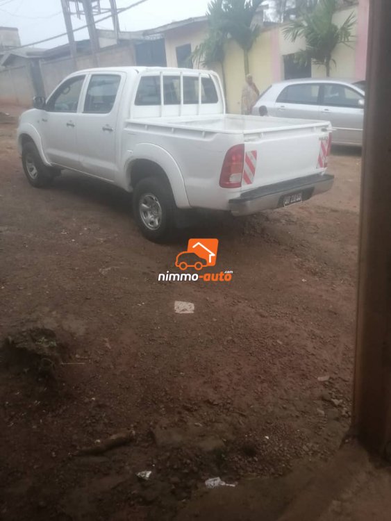 Pick up double cabine occasion d'Europe à louer à Yaoundé