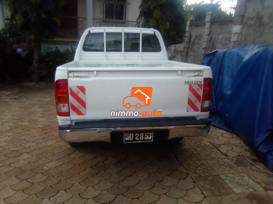 Pick up double cabine occasion d'Europe à louer à Yaoundé