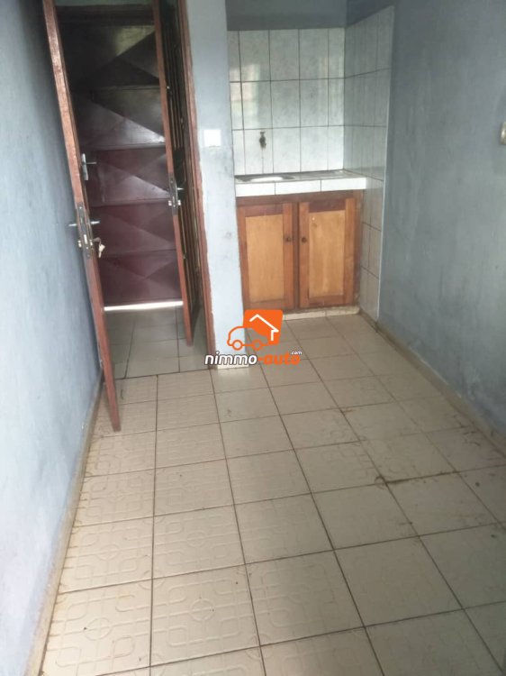 Appartement à louer à Biyemassi Superette