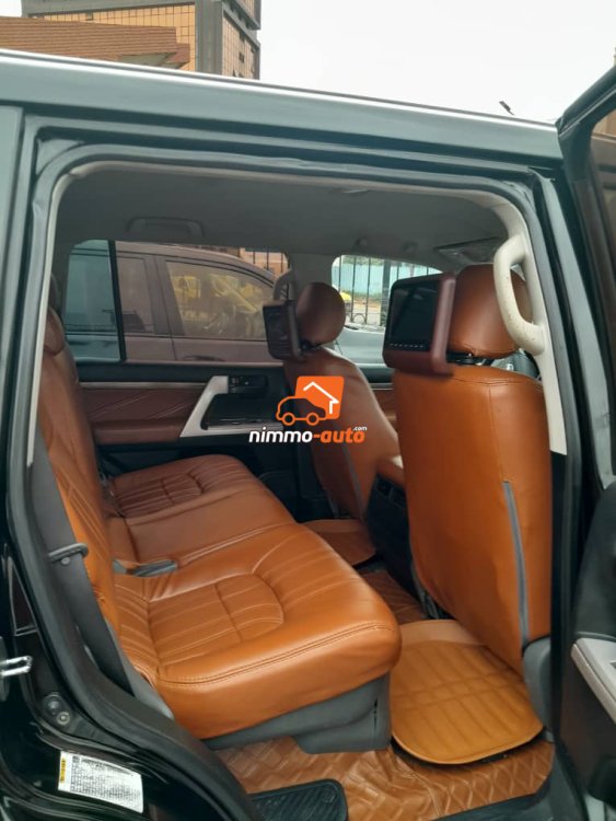 Prado V8 d'un luxe fantastique