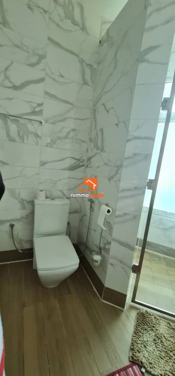 Penthouse (appartement meublé luxueux au dernier étage) à louer à Bastos