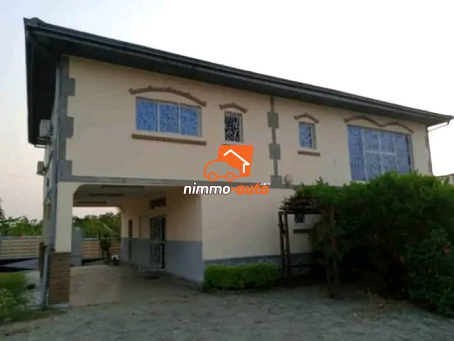 Somptueux duplex à louer au quartier Talla non loin de la CRTV radio