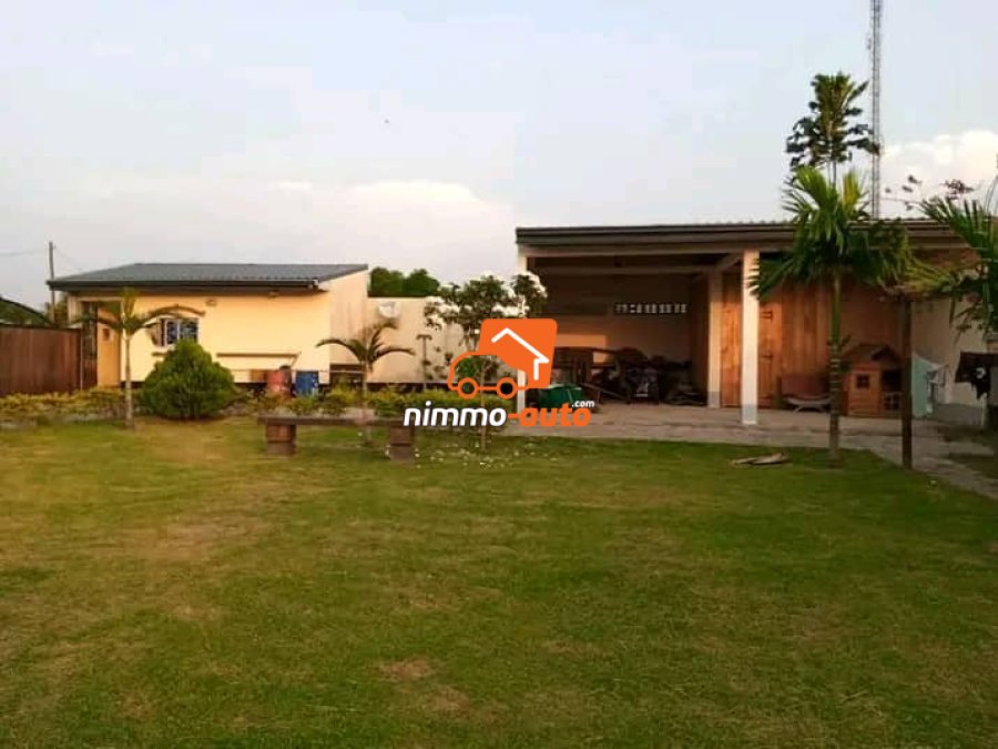 Somptueux duplex à louer au quartier Talla non loin de la CRTV radio