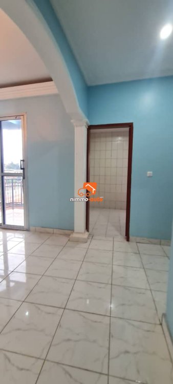 Appartement moderne très haut standing nouvellement construit à Efoulan sous préfecture