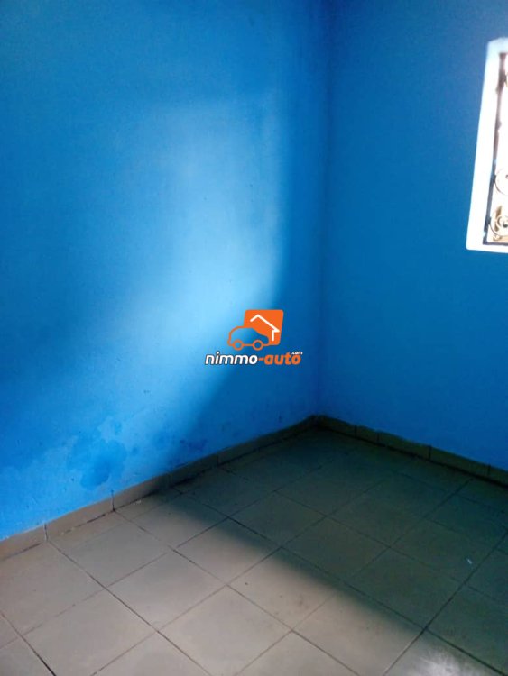 Appartement individuel bien propre à louer à Ngousso