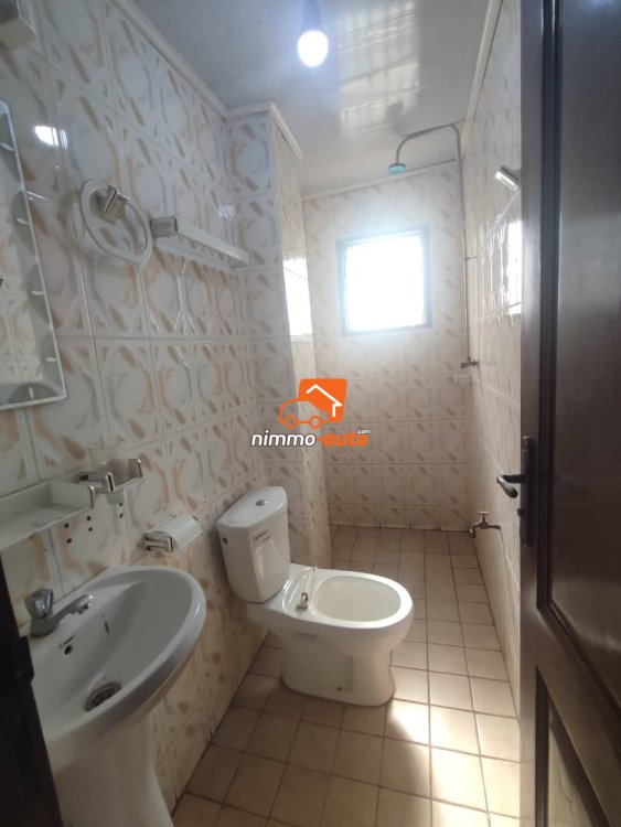 Appartement très luxueux à louer à Odza borne 10