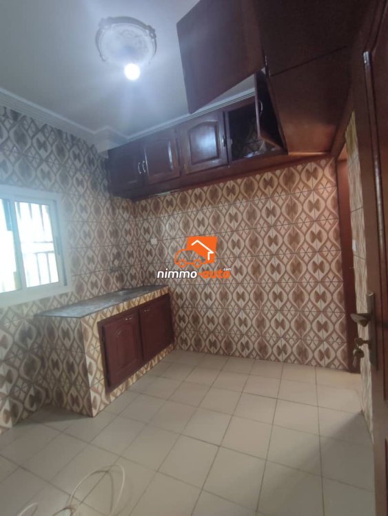 Appartement très luxueux à louer à Odza borne 10