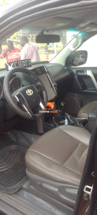 Prado Landcruiser TXL à louer à Ydé