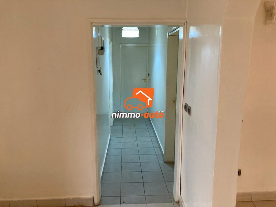 Somptueuse villa à louer à Efoulan pont