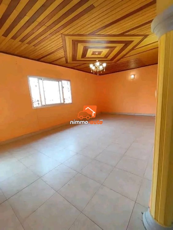 A Nsimeyong terre rouge appartement haut standing à louer