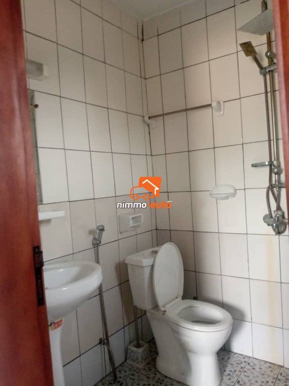 Appartement moderne nouvellment construit à Vallée Bessengue