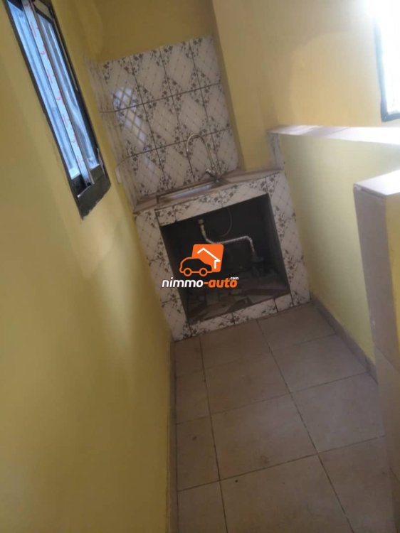 Plusieurs studios nouvellement construits à louer à Nsam