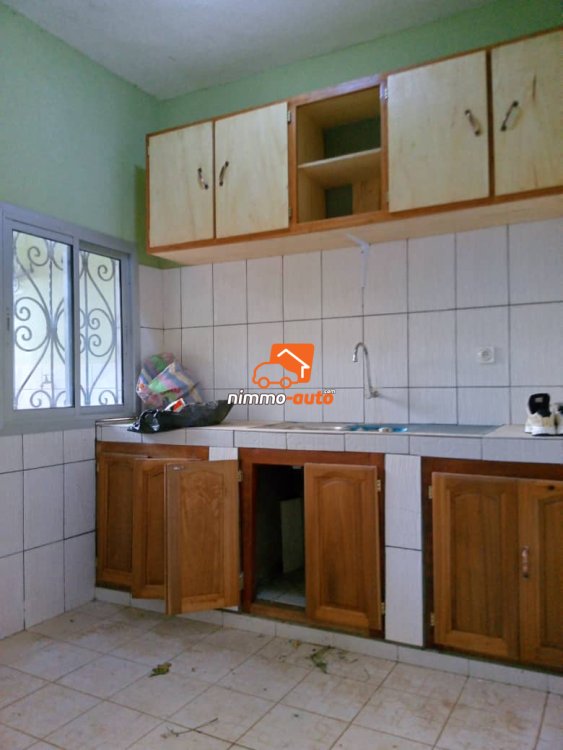 Plusieurs appartement moderne haut standing nouvellement construits à louer à Nsimeyong