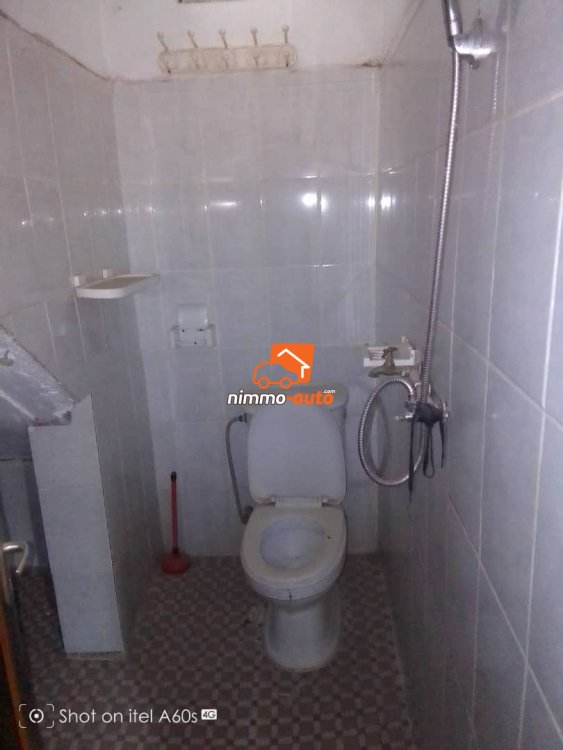 Appartement staffé partout à louer à Bepanda