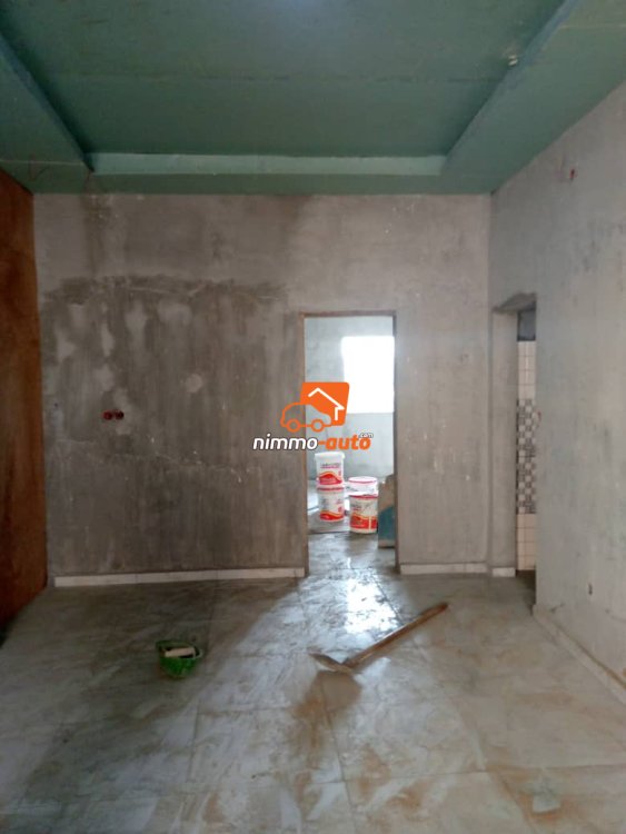 2 studios nouvellement construits à Nsimeyong nouvelle route