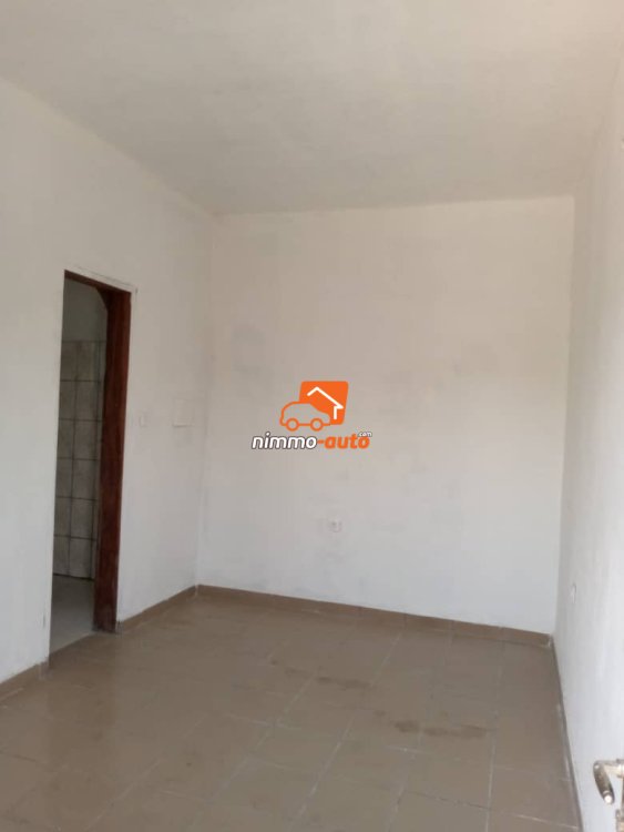 Bureaux nouvellement construits à Akwa