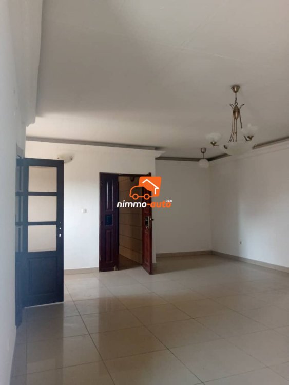 Appartement moderne bon standing à louer à Bonamoussadi