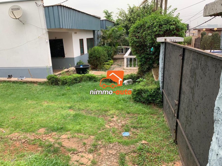 Villa à vendre au carrefour régie