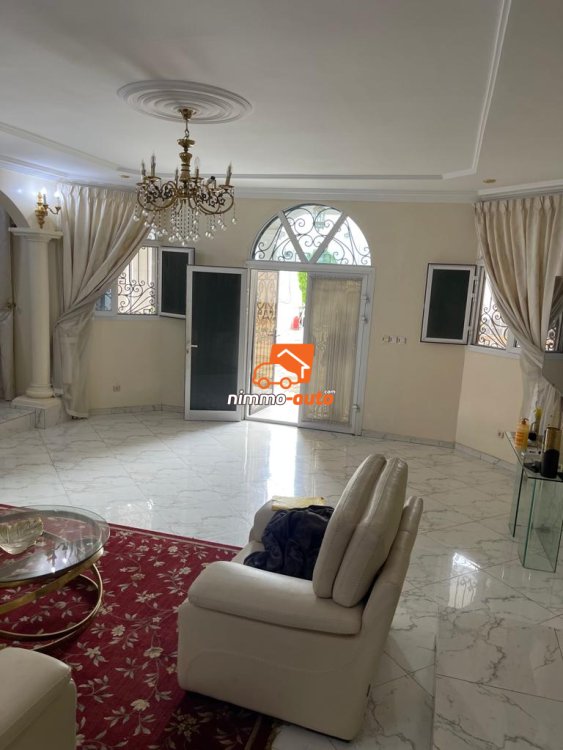 Magnifique villa à louer à Awae