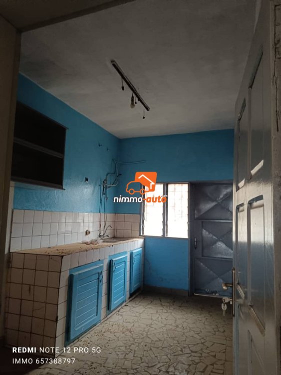 Appartement bien spacieux à louer à Nkolbisson