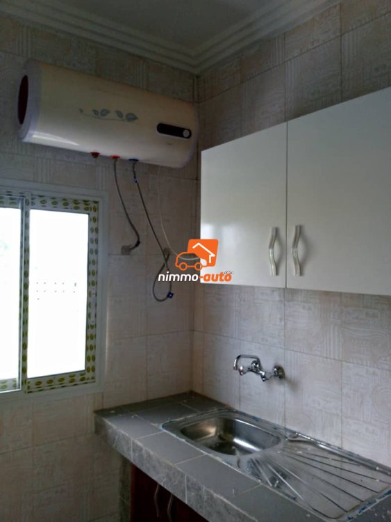 Immeuble nouvellement construit avec plusieurs appartements très chic à louer