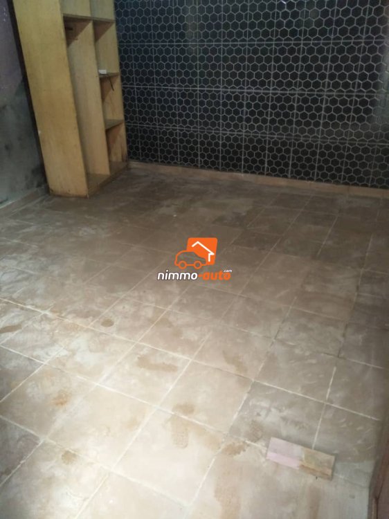 Chambre à louer à Biyemassi superette