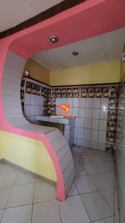Studio moderne bien propre à louer à Nsimeyong