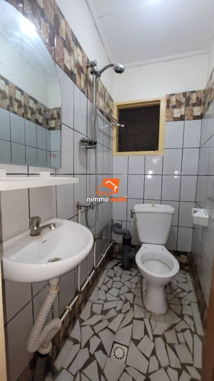 Studio moderne bien propre à louer à Nsimeyong