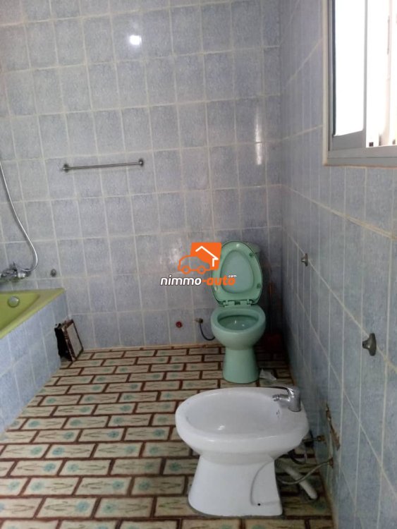 Somptueux duplex à vendre au Golf Bastos