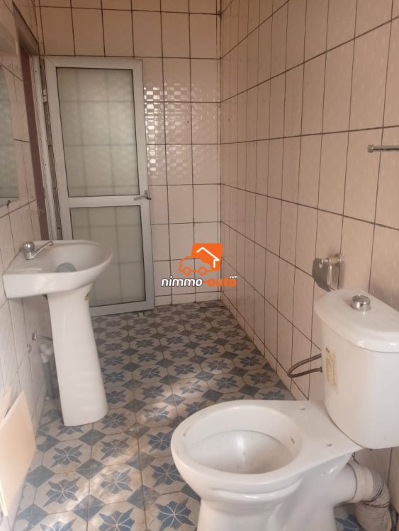 Appartement moderne à Louer à Ndogbong Pepcam School