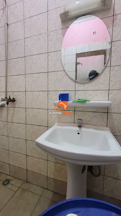 Une très grande chambre moderne sans cuisine à louer à Damas