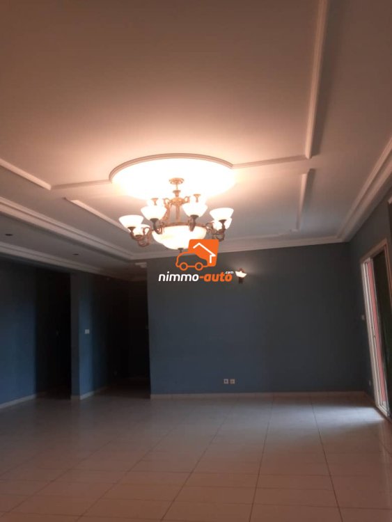 Appartement hyper chic et sécurisé à louer à Bonamoussadi