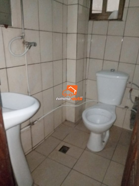 Studio moderne à louer à Ndogbong