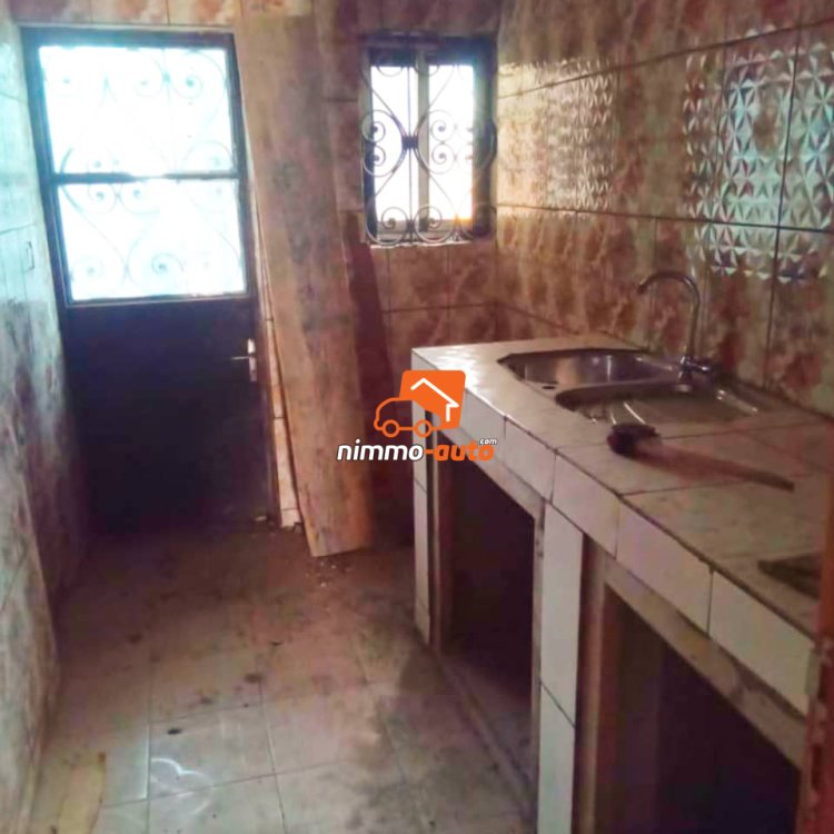 Immeuble de plusieurs appartements nouvellement construit à vendre à PK12